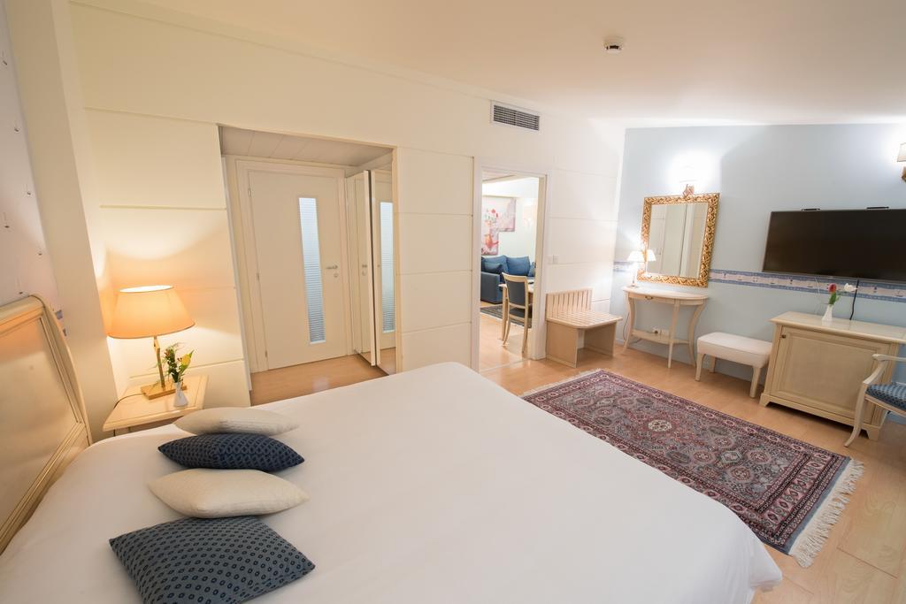 Poseidon Palace Kamínia Kültér fotó